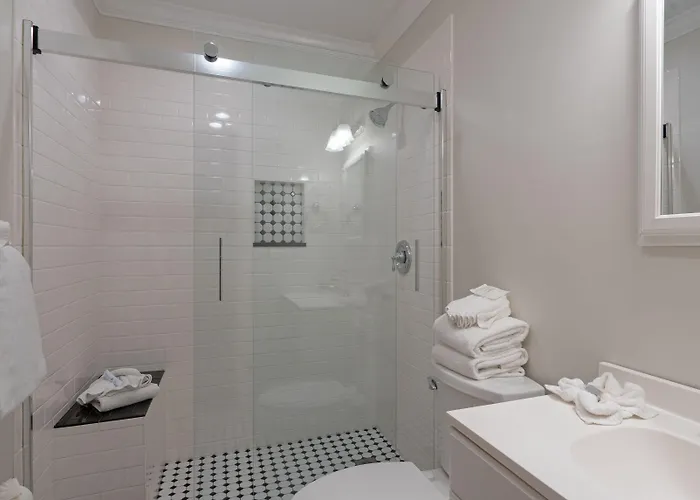 Montauk Oceanside Suites